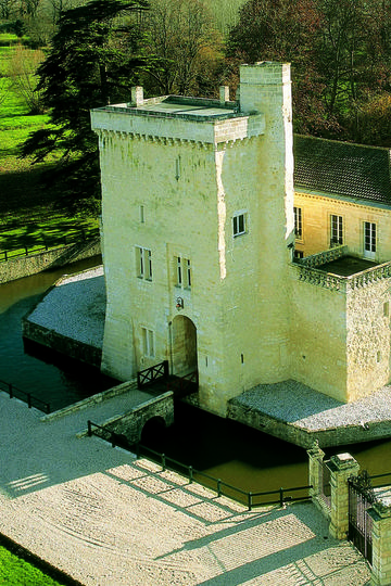 Château La Tour Carnet