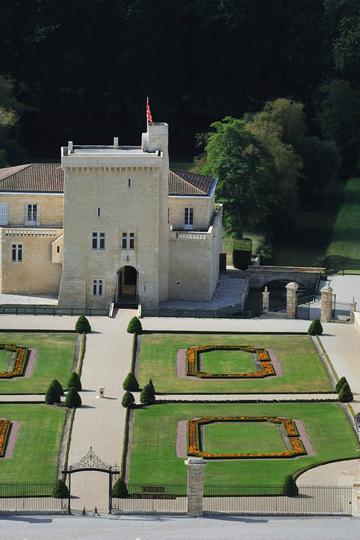 Château La Tour Carnet